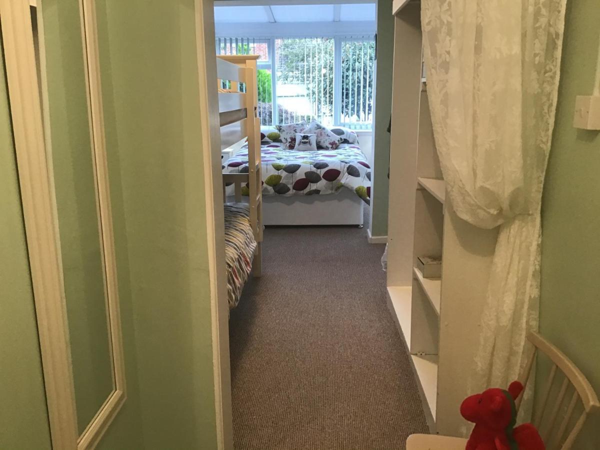 Apps B&B Poole Eksteriør billede