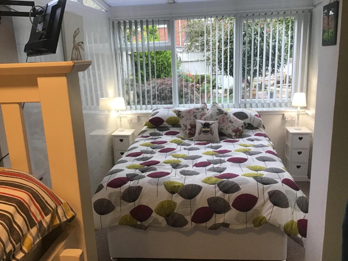 Apps B&B Poole Eksteriør billede